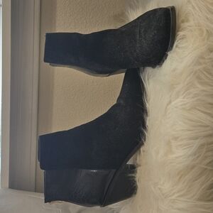 Black Chunky Heeled Boots with Platform